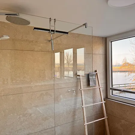 Aan Meertje Op Recreatiepark De Wielen - 85