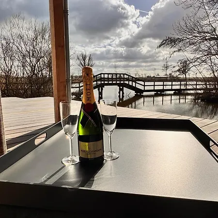 Aan Meertje Op Recreatiepark De Wielen - 85 Casa de Férias Sint Maarten