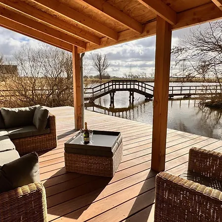 Holiday home Aan Meertje Op Recreatiepark De Wielen - 85 *