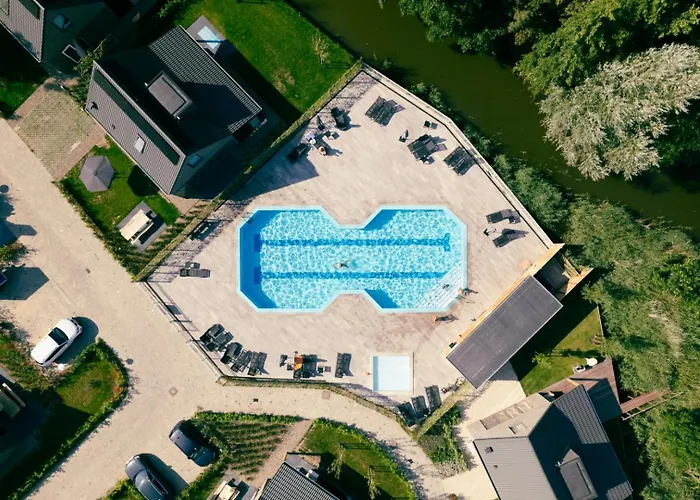 Aan Meertje Op Recreatiepark De Wielen - 85