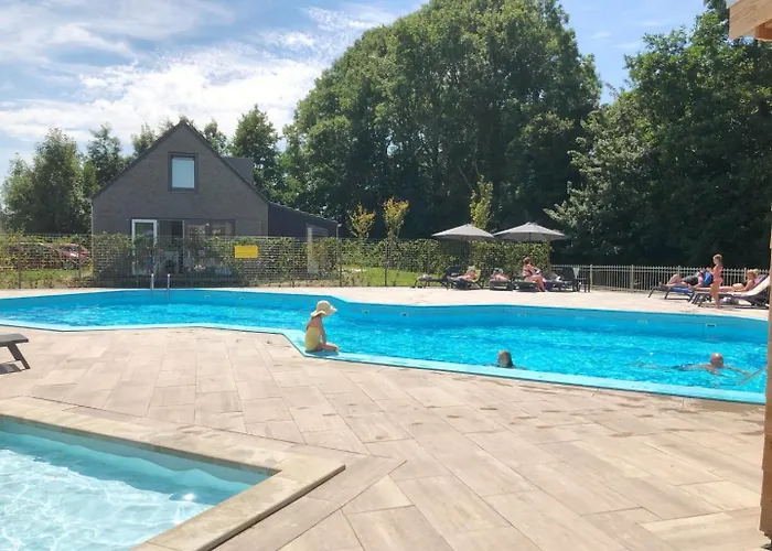 بيت للعطل Aan Meertje Op Recreatiepark De Wielen - 85 *