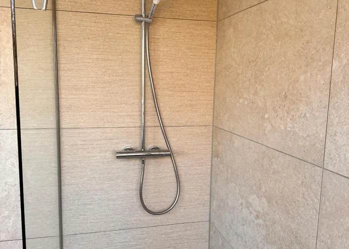 Aan Meertje Op Recreatiepark De Wielen - 85 بيت للعطل *