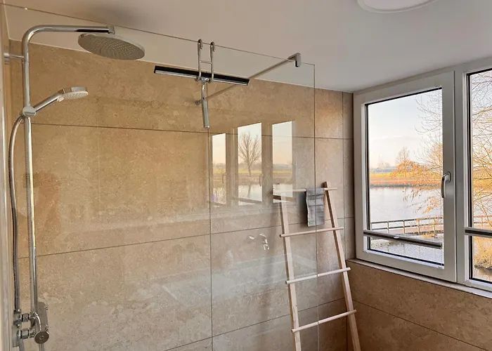 Aan Meertje Op Recreatiepark De Wielen - 85