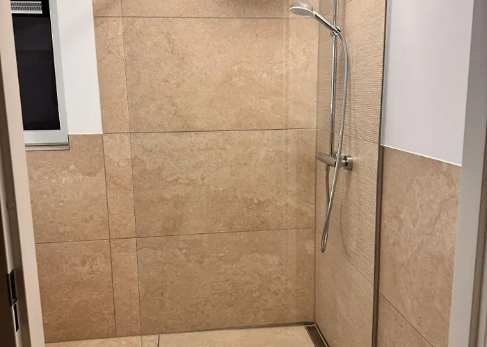 Aan Meertje Op Recreatiepark De Wielen - 85 بيت للعطل